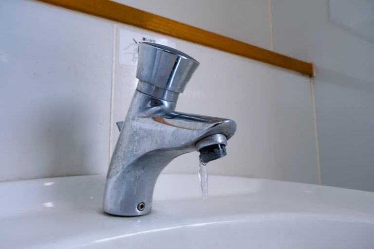 水回りで発生したウォーターハンマー現象を改善する方法 愛知のトイレつまり・水漏れ修理・水のトラブル あいち水道職人
